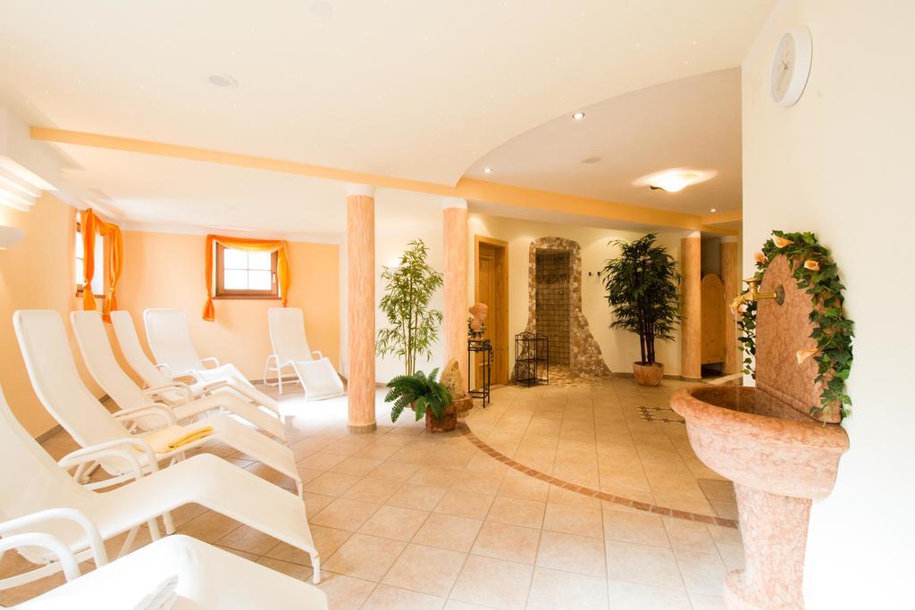 Garni Mathonerhof Hotel Ischgl Exterior photo